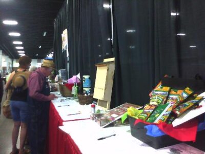 MOTHER EARTH NEWS FAIR Silent Auction Raises Thousands for the Organic Seed Alliance Image